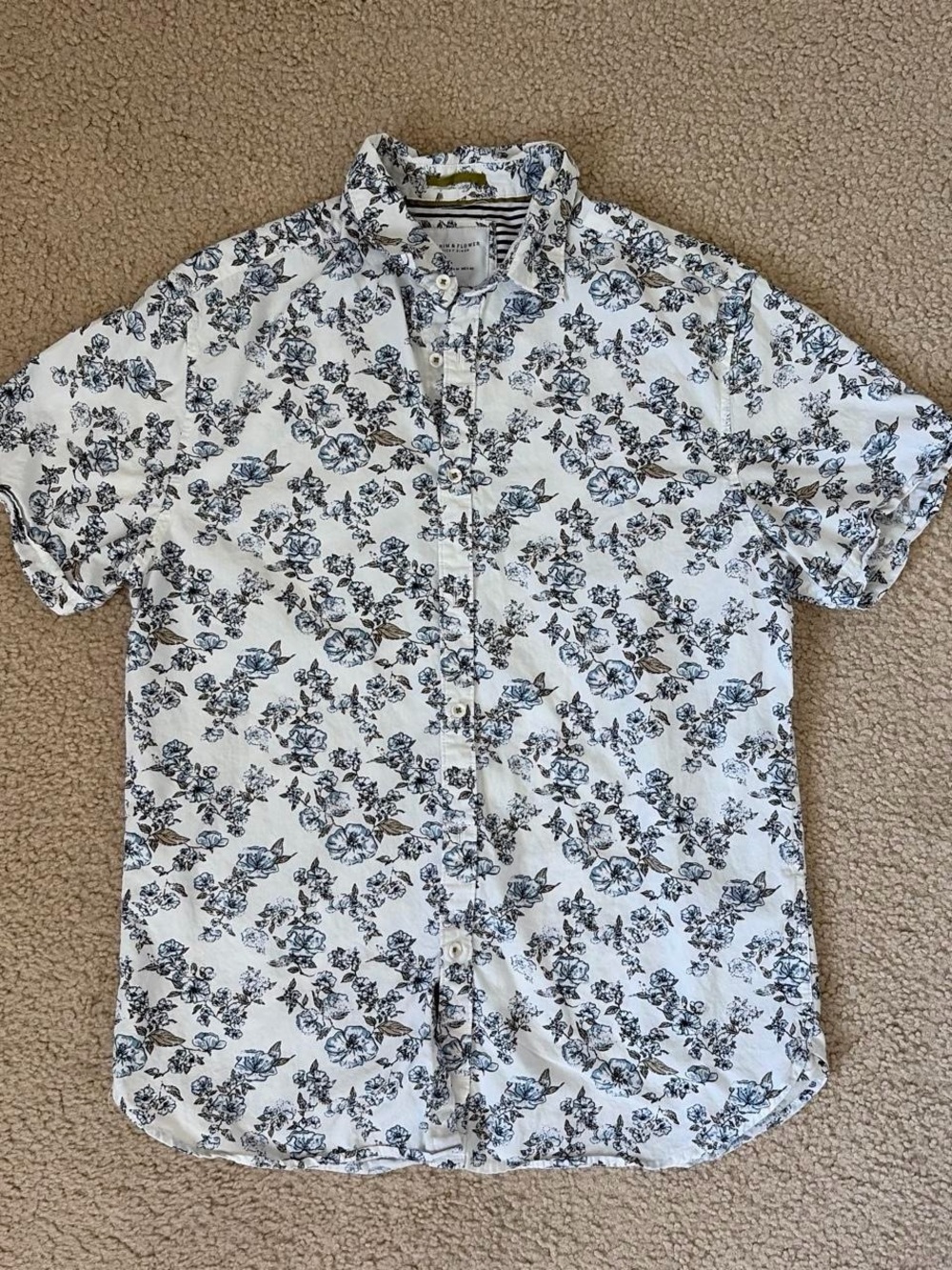 Denim & Flower White Short-Sleeve Floral Button-Down Shirt